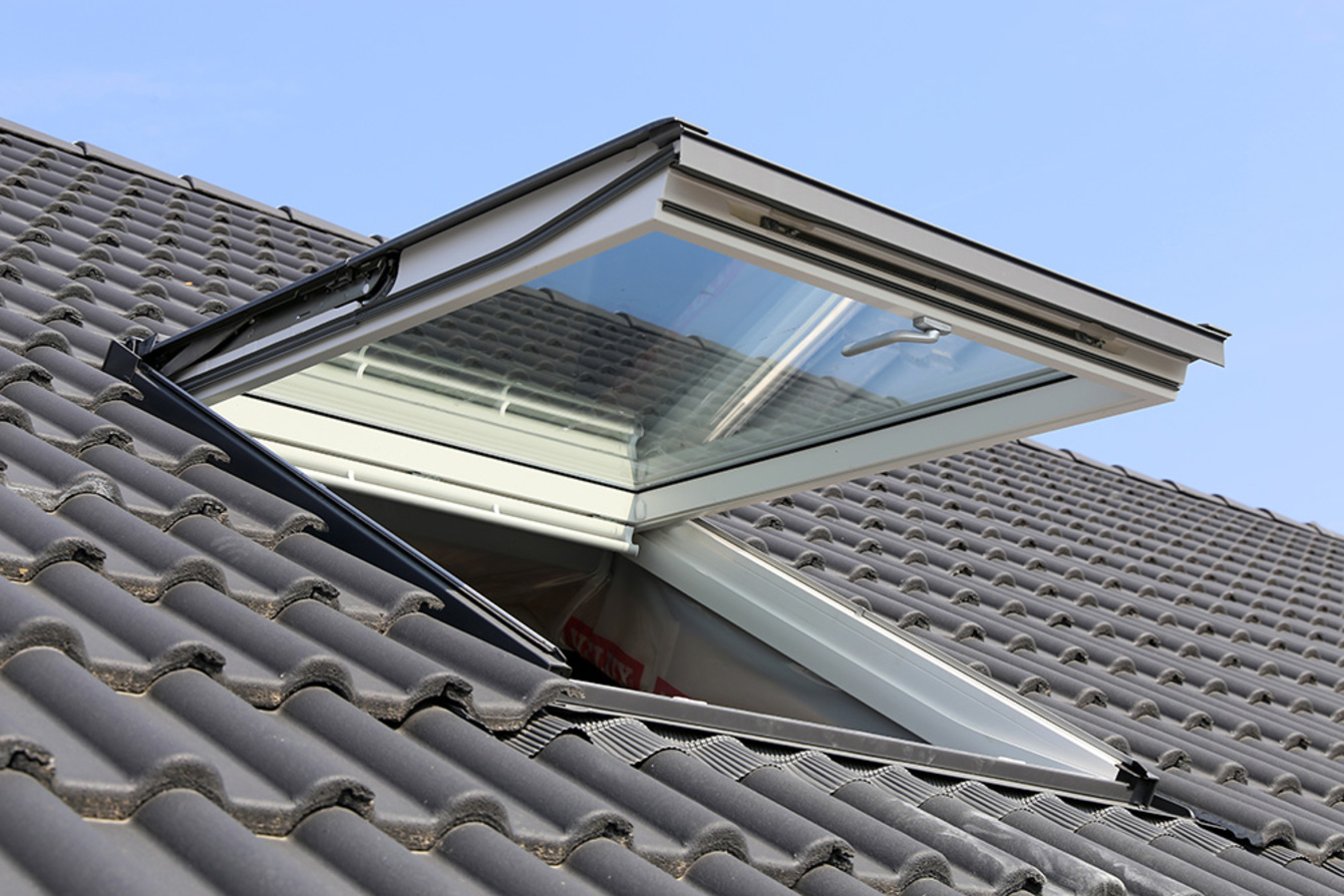 Dachfenster bei Muster Elektro in Musterstadt